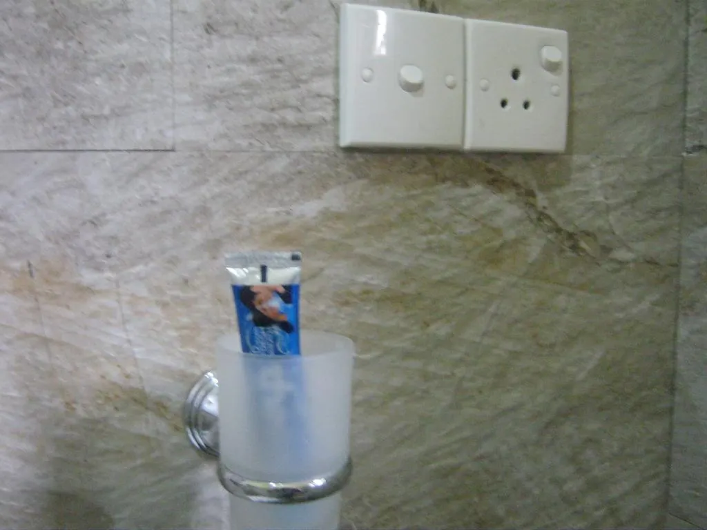 Aurora - Negombo Budget Hostel