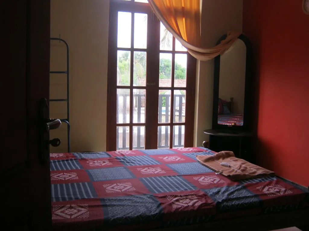 Aurora - Negombo Budget Hostel